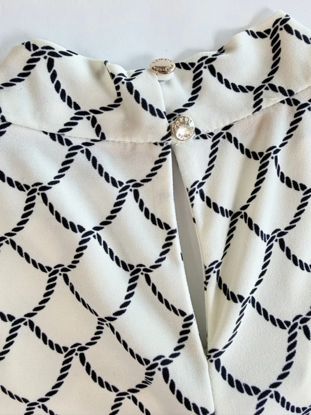 Tommy Hilfiger‎ Rope Print Sleeveless Blouse Twisted Knot V-Neck Nautical